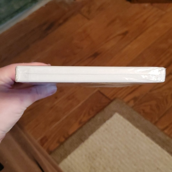 Mariah Carey's All I Want for Christmas is You DVD - Picture 4 of 5